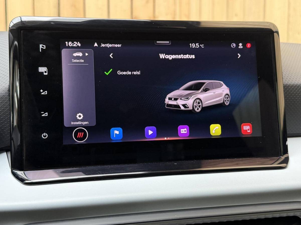 SEAT Ibiza Seat Ibiza 1.0 EcoTSI Style Business Intense Apple CarPlay/Android Auto | Climate & cruise control | LED verlichting | Lichtmetalen velgen | Navigatiesysteem | Rijstrooksensor | Voorstoelen verwarmd | Parkeersensoren voor en achter