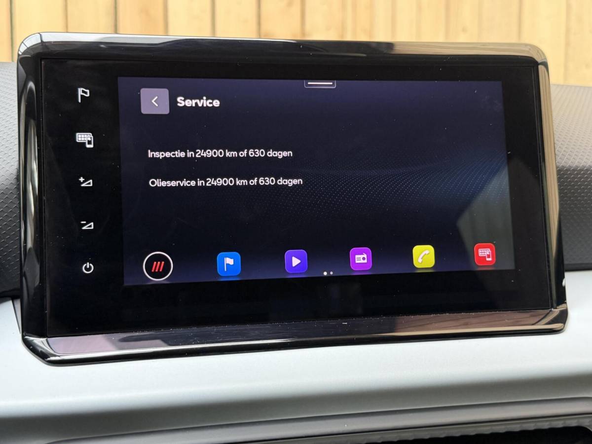 SEAT Ibiza Seat Ibiza 1.0 EcoTSI Style Business Intense Apple CarPlay/Android Auto | Climate & cruise control | LED verlichting | Lichtmetalen velgen | Navigatiesysteem | Rijstrooksensor | Voorstoelen verwarmd | Parkeersensoren voor en achter