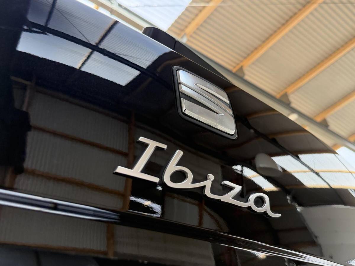 SEAT Ibiza Seat Ibiza 1.0 EcoTSI Style Business Intense Apple CarPlay/Android Auto | Climate & cruise control | LED verlichting | Lichtmetalen velgen | Navigatiesysteem | Rijstrooksensor | Voorstoelen verwarmd | Parkeersensoren voor en achter