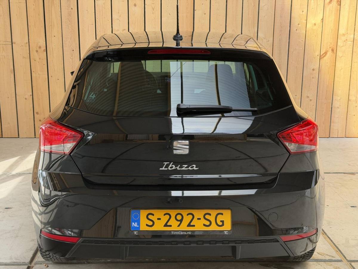 SEAT Ibiza Seat Ibiza 1.0 EcoTSI Style Business Intense Apple CarPlay/Android Auto | Climate & cruise control | LED verlichting | Lichtmetalen velgen | Navigatiesysteem | Rijstrooksensor | Voorstoelen verwarmd | Parkeersensoren voor en achter