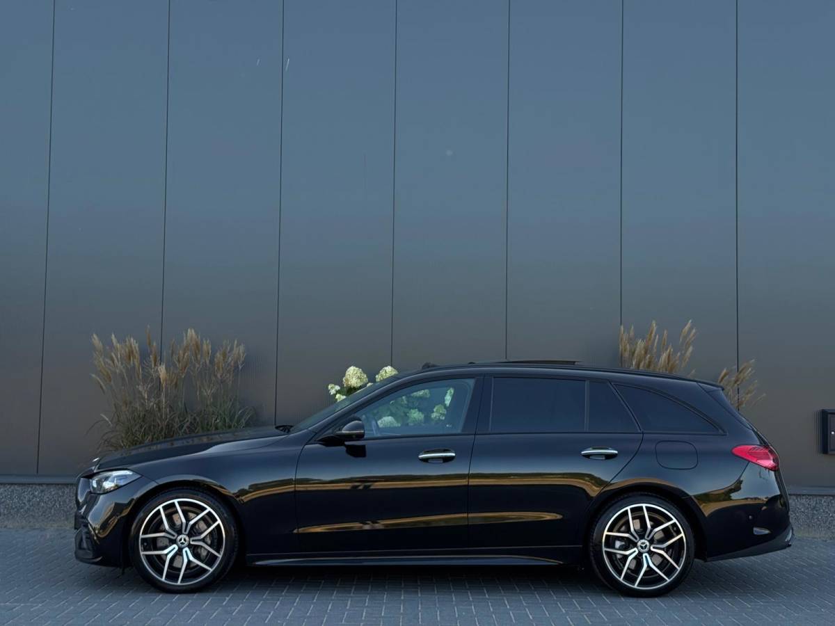 Mercedes-Benz C-Klasse Mercedes-Benz C-klasse Estate 300 e | AMG | Pano | Trekhaak