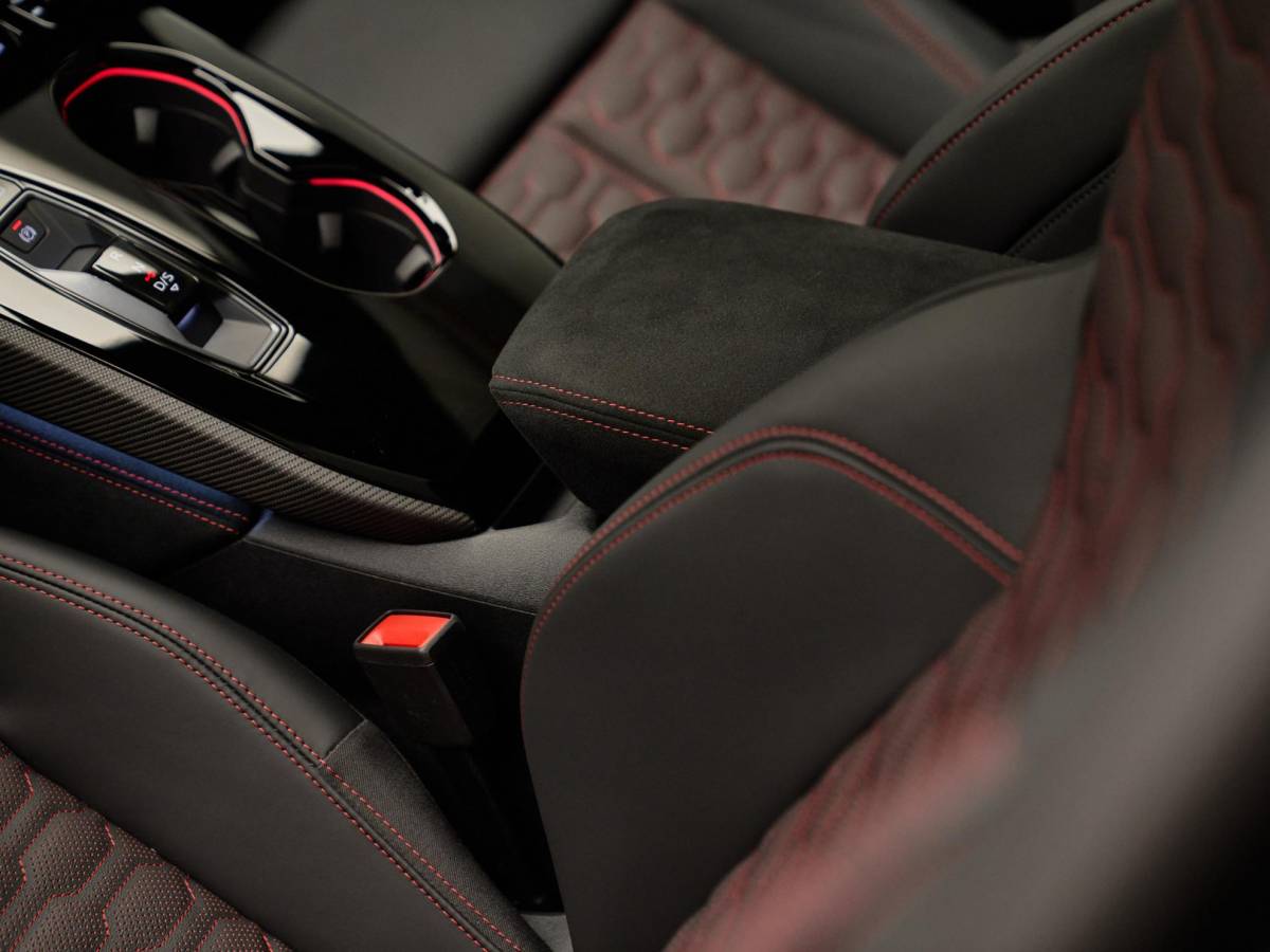Audi RS5 Audi RS5 Avant e-Hybrid Quattro , sportpakket, pano, B&O, HUD, 285km/h, OLED, ACC, privacy