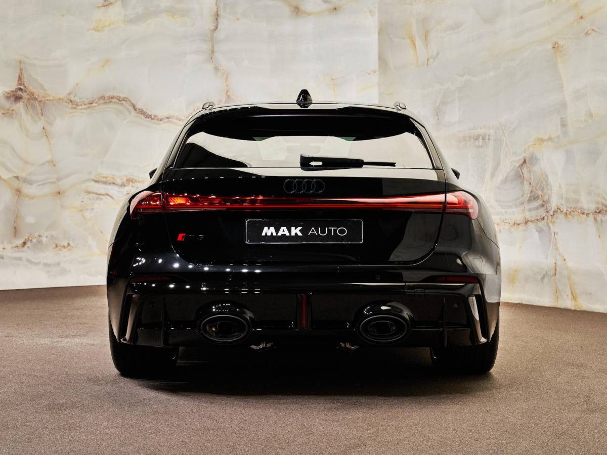 Audi RS5 Audi RS5 Avant e-Hybrid Quattro , sportpakket, pano, B&O, HUD, 285km/h, OLED, ACC, privacy