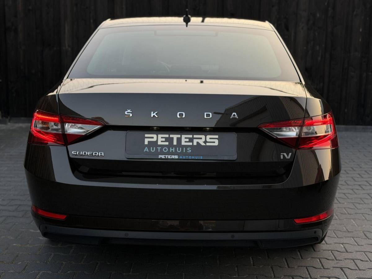 Škoda Superb Skoda Superb 1.4 TSI iV Business Edition| 1e eig.| SOH 92.6%