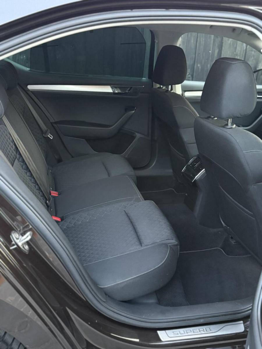 Škoda Superb Skoda Superb 1.4 TSI iV Business Edition| 1e eig.| SOH 92.6%