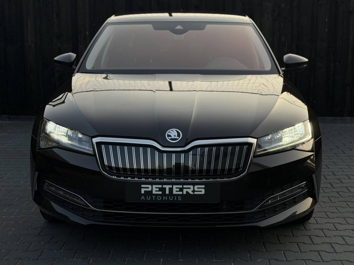 Škoda Superb Skoda Superb 1.4 TSI iV Business Edition| 1e eig.| SOH 92.6%