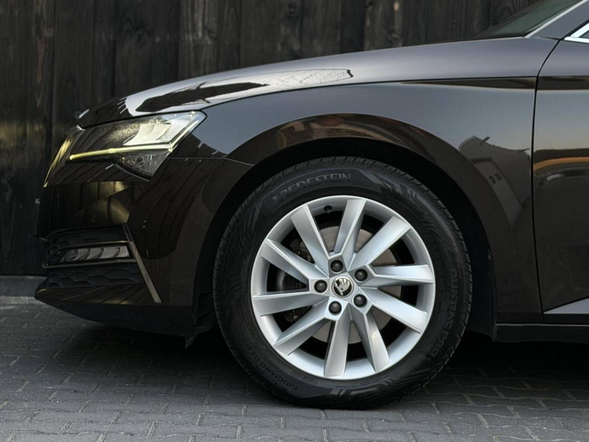 Škoda Superb Skoda Superb 1.4 TSI iV Business Edition| 1e eig.| SOH 92.6%