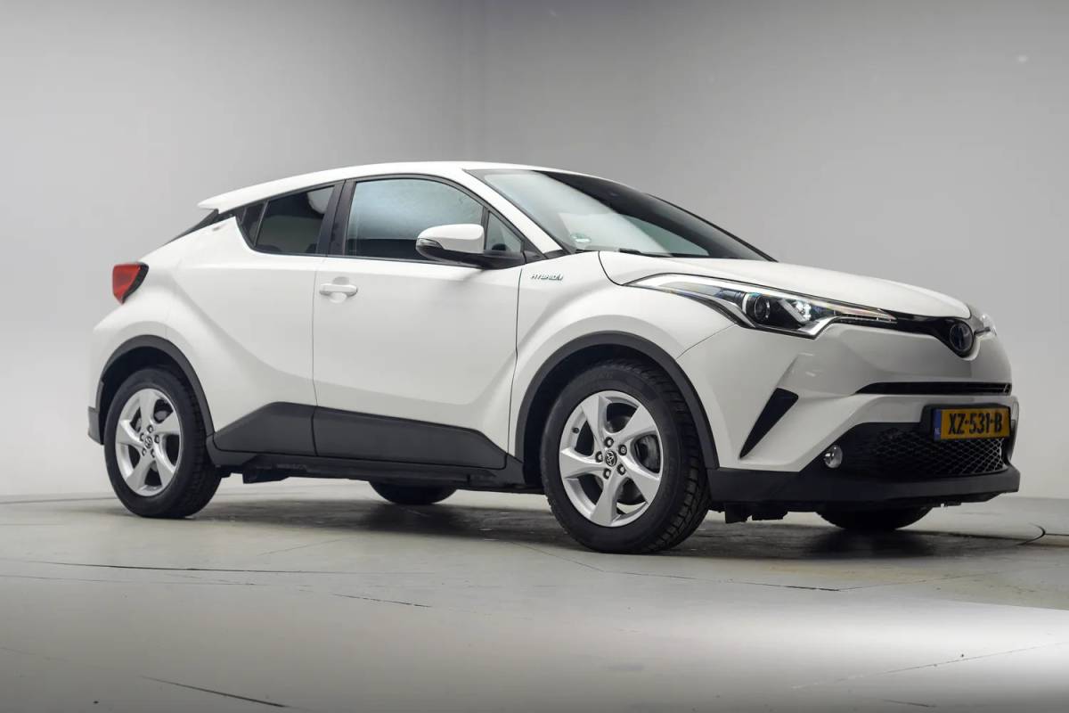 Toyota C-HR Toyota C-HR 1.8 Hybrid Dynamic [ Camera Navi Climate]