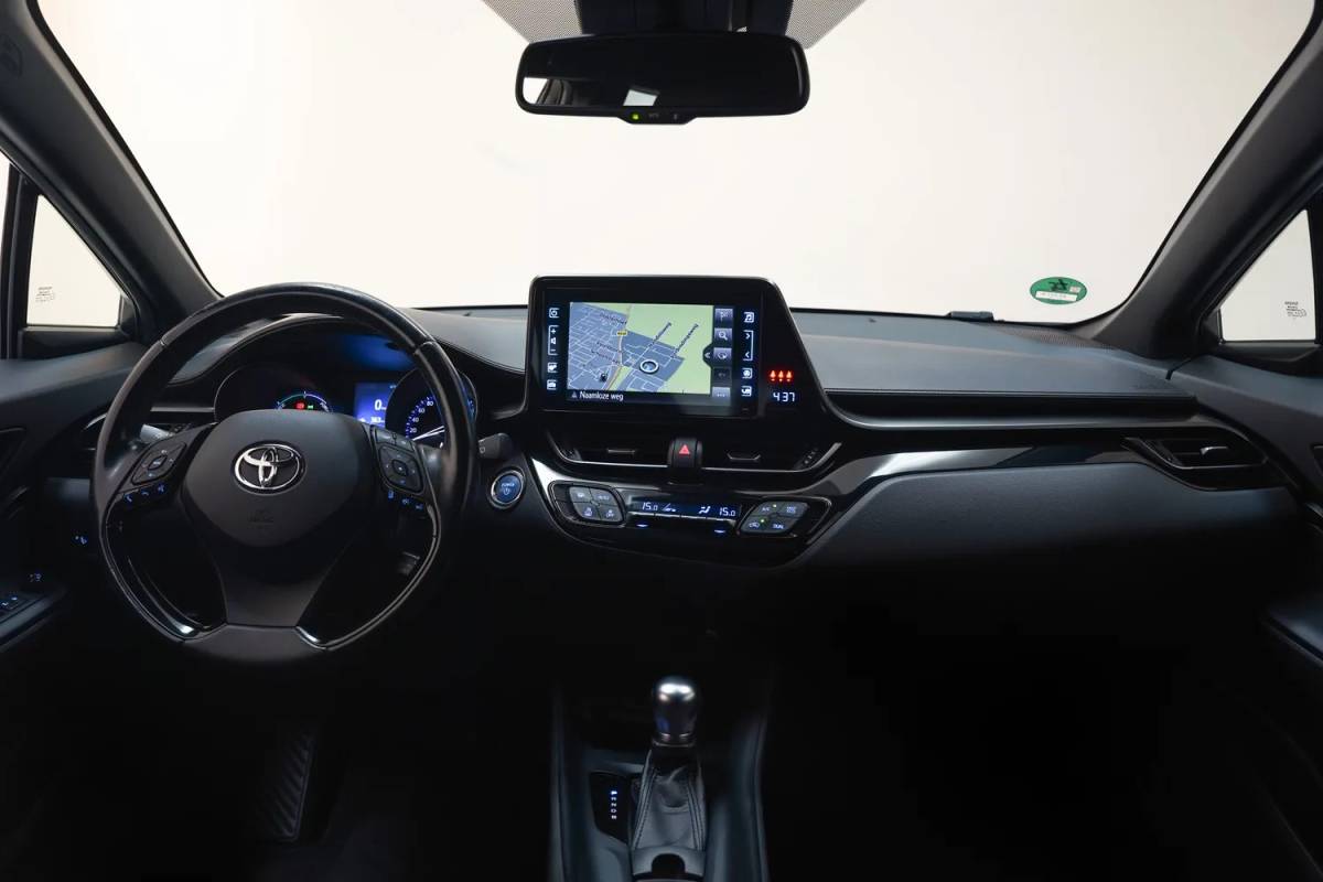 Toyota C-HR Toyota C-HR 1.8 Hybrid Dynamic [ Camera Navi Climate]