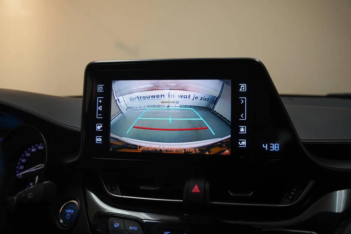 Toyota C-HR Toyota C-HR 1.8 Hybrid Dynamic [ Camera Navi Climate]