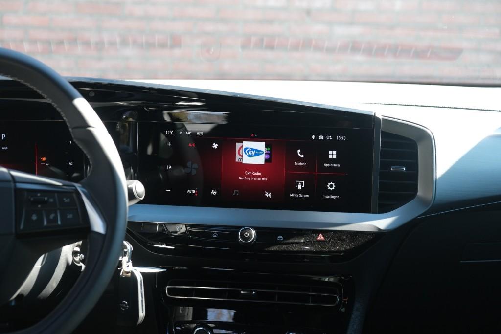 Opel Mokka Opel Mokka 1.2 Turbo Hybrid 145pk eDCT6 | Navi | App Connect | Climate | Adaptive Cruise | Camera | Dodehoek | PDC