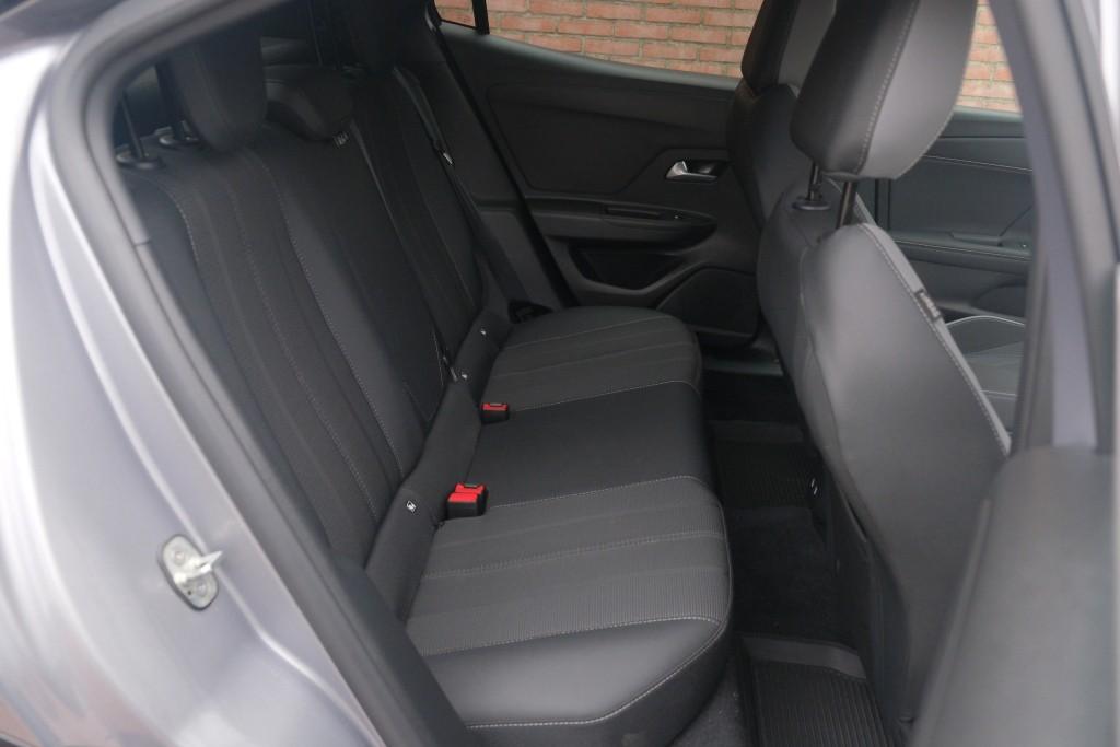 Opel Mokka Opel Mokka 1.2 Turbo Hybrid 145pk eDCT6 | Navi | App Connect | Climate | Adaptive Cruise | Camera | Dodehoek | PDC