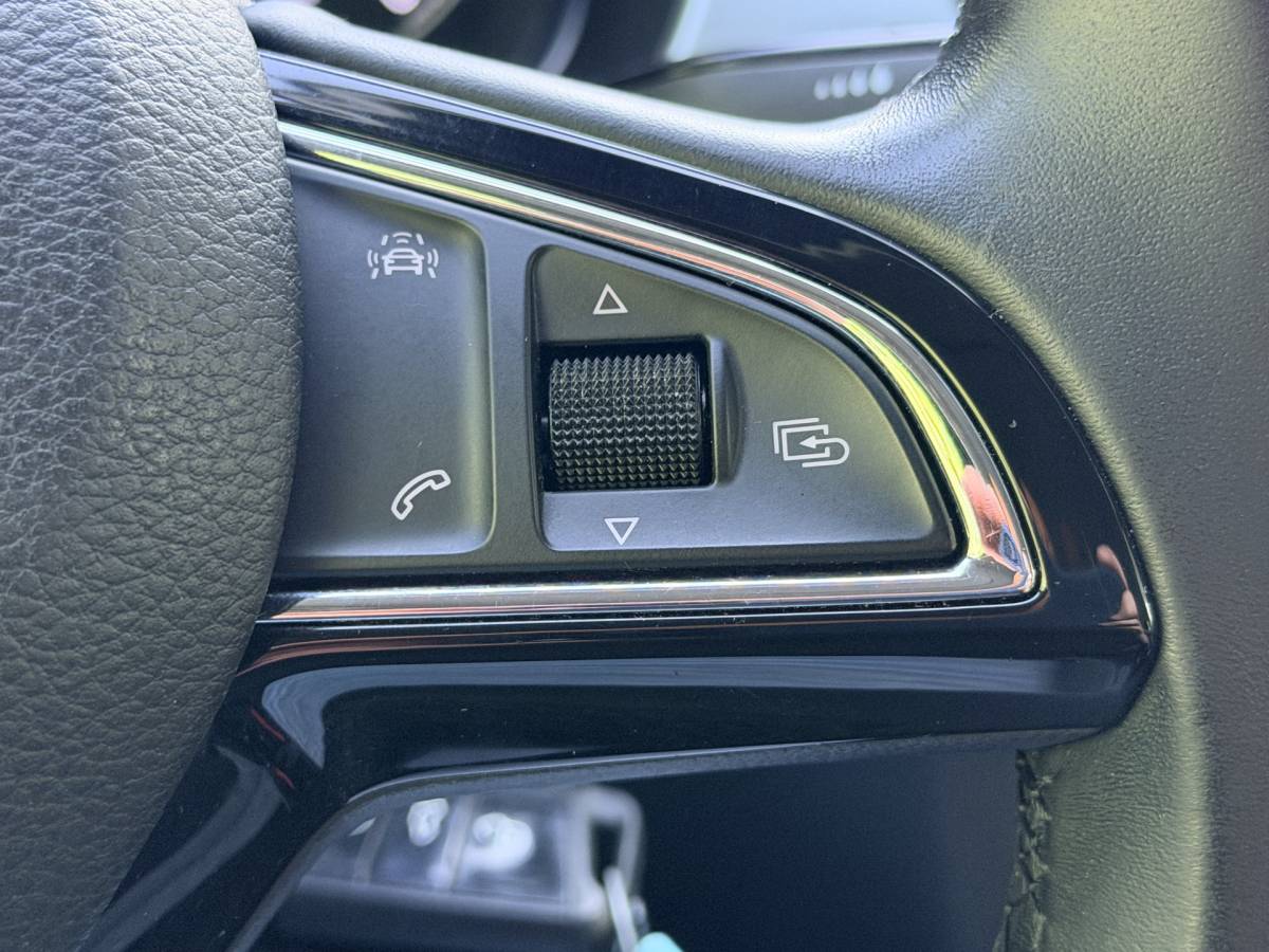 Škoda Fabia ŠKODA Fabia 1.0 Ambition Business Apple Carplay Trekhaak PDC Lichtmetalen velgen Cruise Control