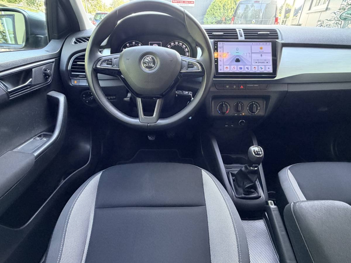 Škoda Fabia ŠKODA Fabia 1.0 Ambition Business Apple Carplay Trekhaak PDC Lichtmetalen velgen Cruise Control