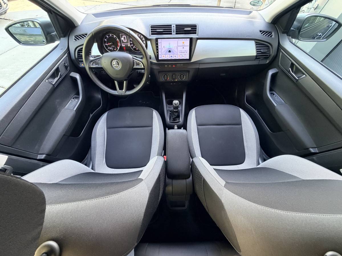 Škoda Fabia ŠKODA Fabia 1.0 Ambition Business Apple Carplay Trekhaak PDC Lichtmetalen velgen Cruise Control