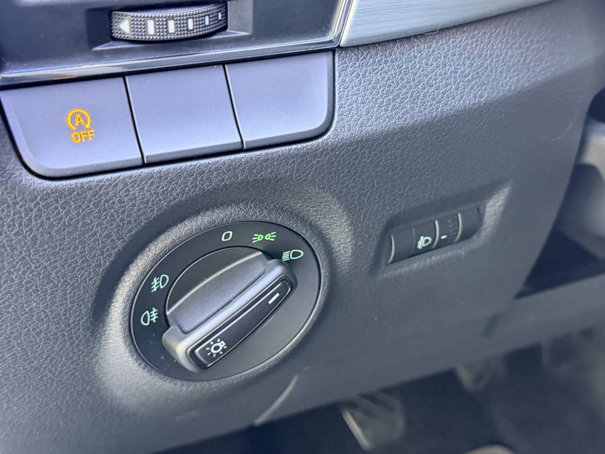 Škoda Fabia ŠKODA Fabia 1.0 Ambition Business Apple Carplay Trekhaak PDC Lichtmetalen velgen Cruise Control