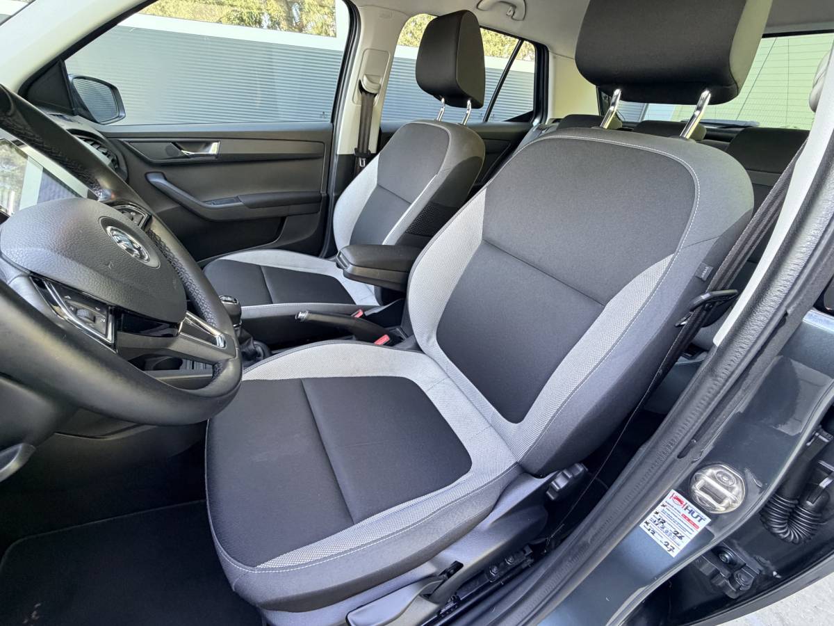 Škoda Fabia ŠKODA Fabia 1.0 Ambition Business Apple Carplay Trekhaak PDC Lichtmetalen velgen Cruise Control