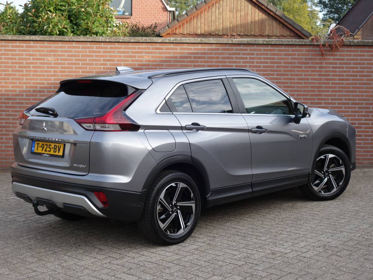 Mitsubishi Eclipse Cross Mitsubishi Eclipse Cross 2.4 PHEV Intense + | trekhaak