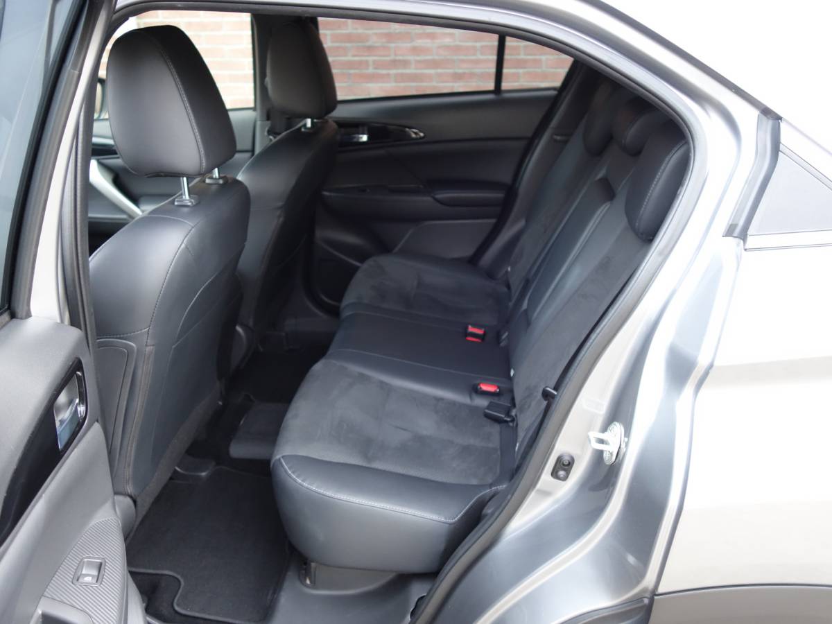 Mitsubishi Eclipse Cross Mitsubishi Eclipse Cross 2.4 PHEV Intense + | trekhaak