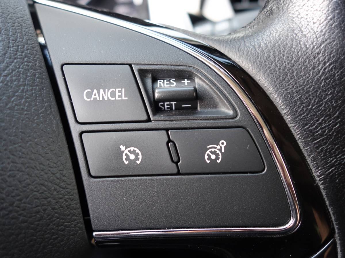 Mitsubishi Outlander Mitsubishi Outlander 2.0 CVT Business | 18″ LM met all seasonbanden
