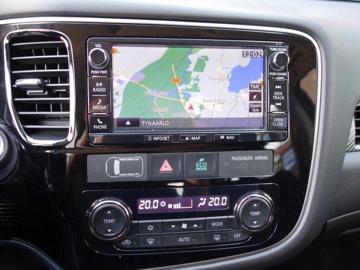 Mitsubishi Outlander Mitsubishi Outlander 2.0 CVT Business | 18″ LM met all seasonbanden