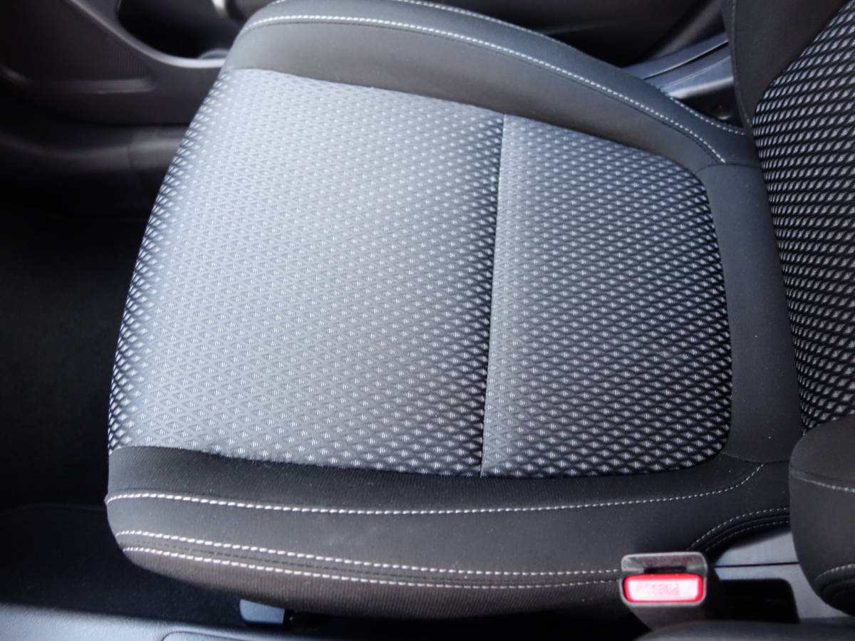 Mitsubishi Outlander Mitsubishi Outlander 2.0 CVT Business | 18″ LM met all seasonbanden