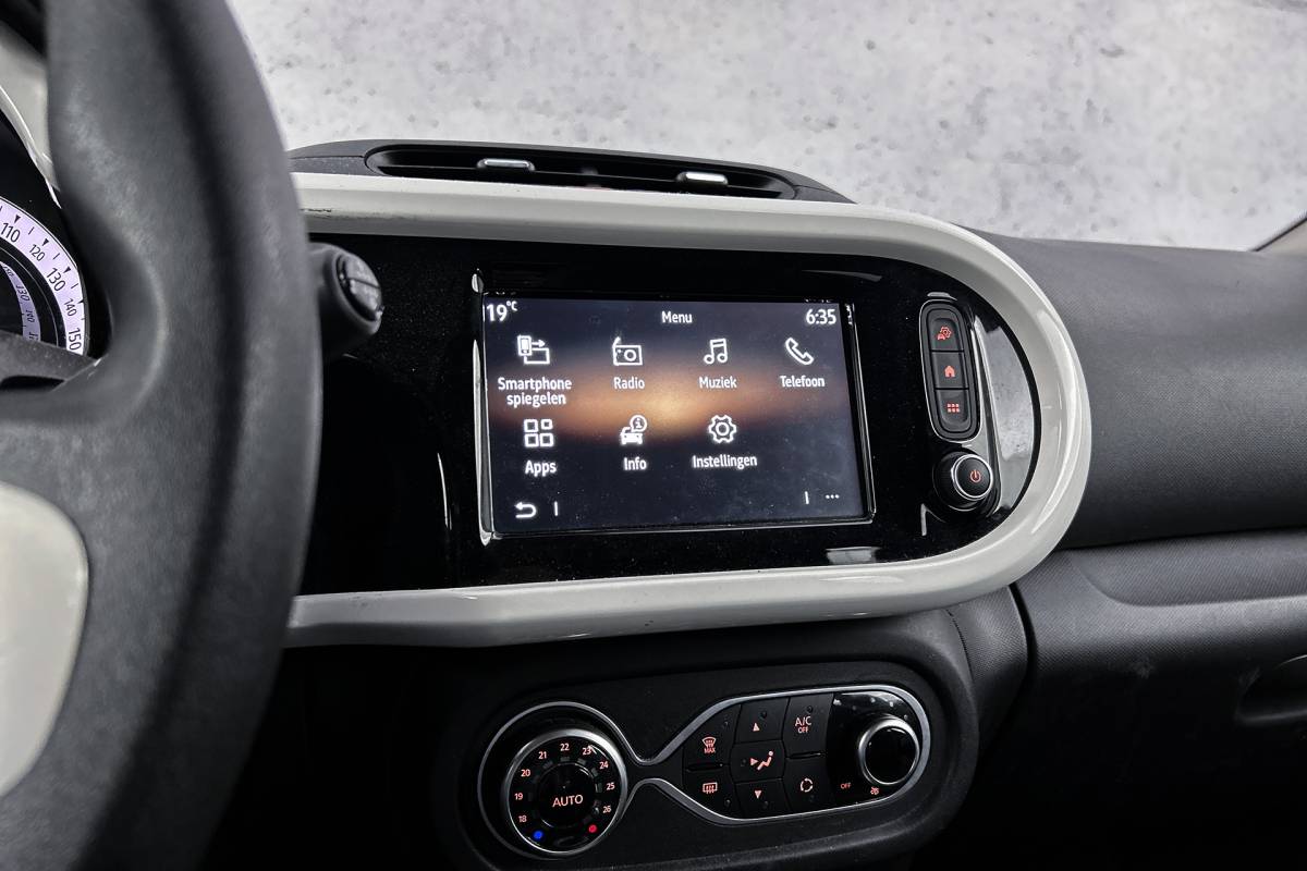 Renault Twingo Renault Twingo Z.E. R80 Collection | Apple Carplay | Airco | Elektrische ramen