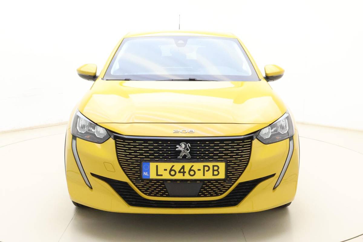 Peugeot e-208 Peugeot e-208 EV Blue Lease Allure 50 kWh | 136PK | 3 Fase | Cruise Control | Navigatie | Parkeercamera | Apple Carplay & Android Auto | Full LED