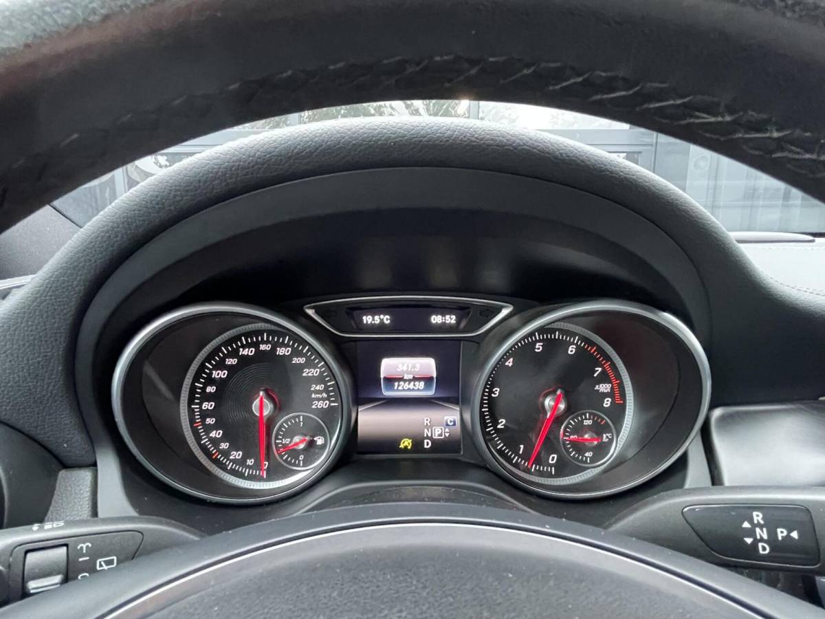 Mercedes-Benz CLA Mercedes CLA-klasse Shooting Brake 250 CARPLAY|CAMERA|TREKHAAK|NAPPA-LEER|NAVIGATIE|CRUISE CONTROL|STOELVERWARMING