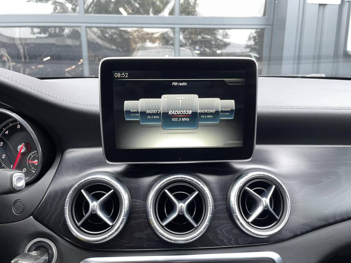 Mercedes-Benz CLA Mercedes CLA-klasse Shooting Brake 250 CARPLAY|CAMERA|TREKHAAK|NAPPA-LEER|NAVIGATIE|CRUISE CONTROL|STOELVERWARMING