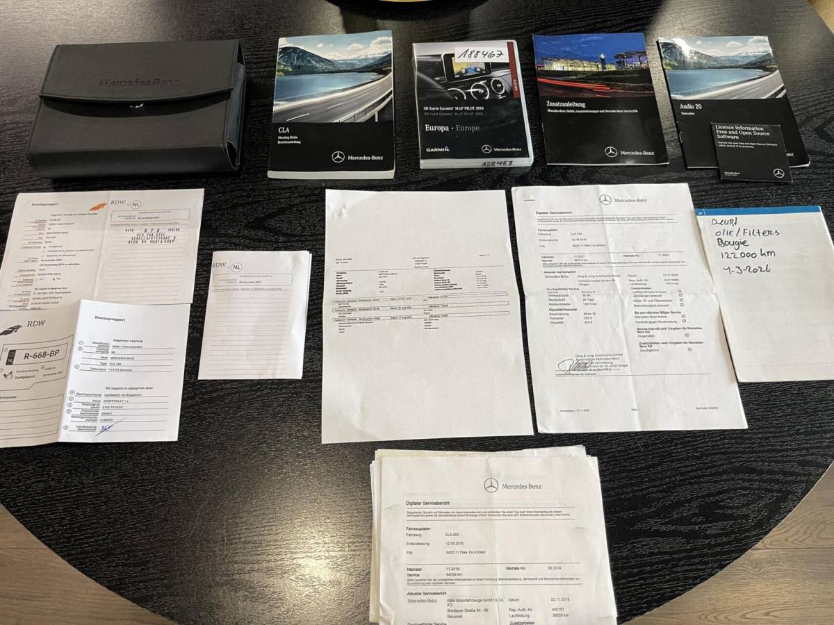 Mercedes-Benz CLA Mercedes CLA-klasse Shooting Brake 250 CARPLAY|CAMERA|TREKHAAK|NAPPA-LEER|NAVIGATIE|CRUISE CONTROL|STOELVERWARMING
