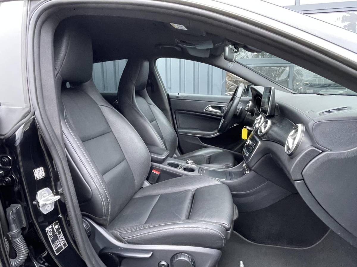 Mercedes-Benz CLA Mercedes CLA-klasse Shooting Brake 250 CARPLAY|CAMERA|TREKHAAK|NAPPA-LEER|NAVIGATIE|CRUISE CONTROL|STOELVERWARMING
