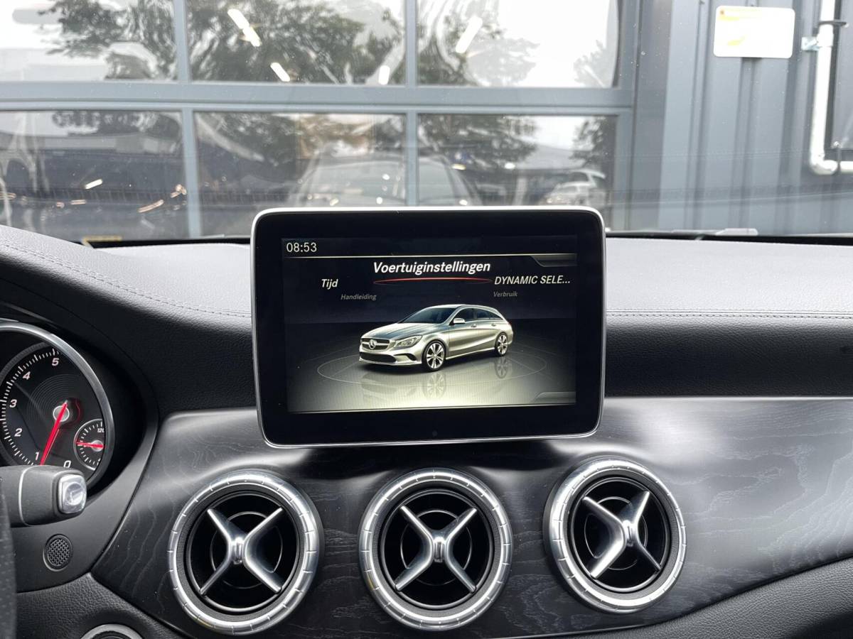 Mercedes-Benz CLA Mercedes CLA-klasse Shooting Brake 250 CARPLAY|CAMERA|TREKHAAK|NAPPA-LEER|NAVIGATIE|CRUISE CONTROL|STOELVERWARMING