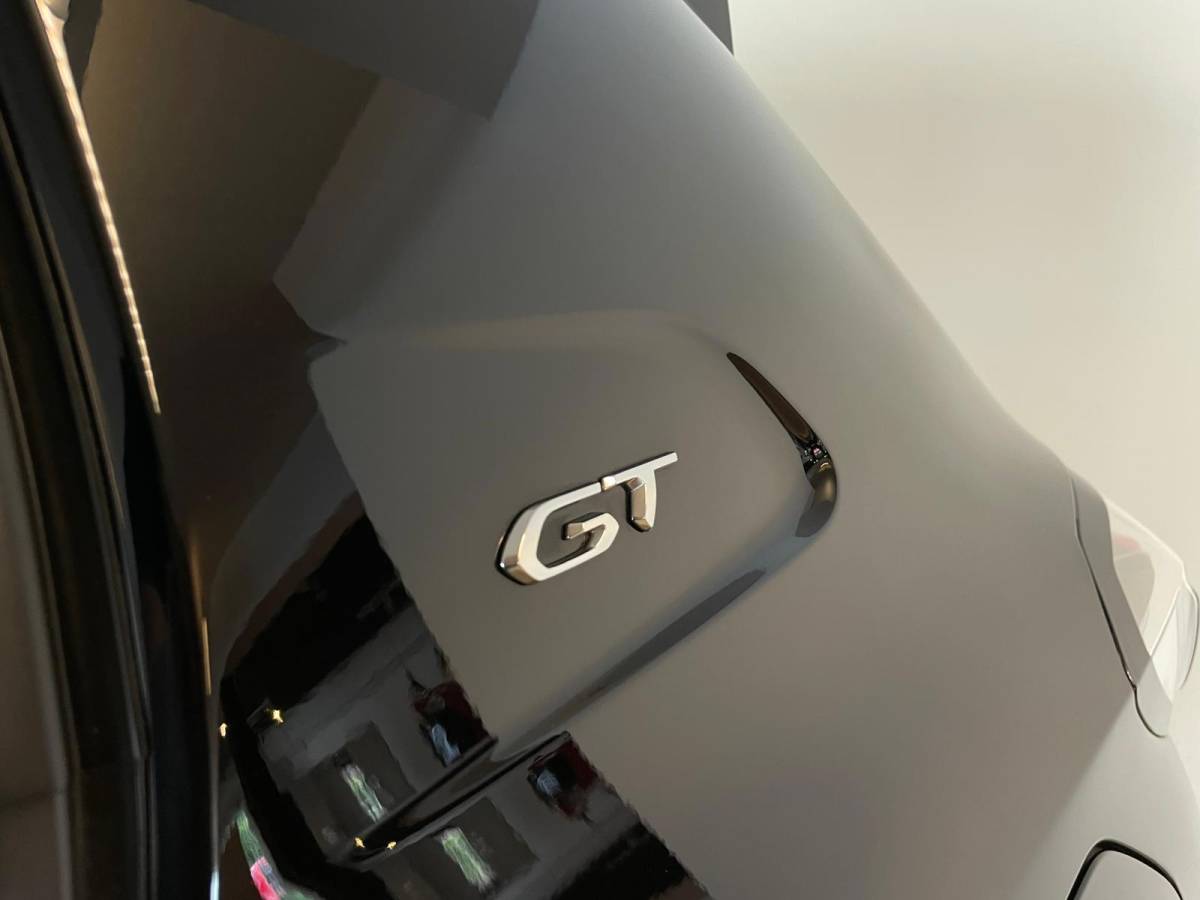Peugeot 208 Peugeot 208 1.2 PureTech GT Pack 130PK AUTOMAAT PANO ALCANTARA AIRCO NAVI CRUISE STOELVERW KEYLESS APPLE CARPLAY CAM NIEUWSTAAT