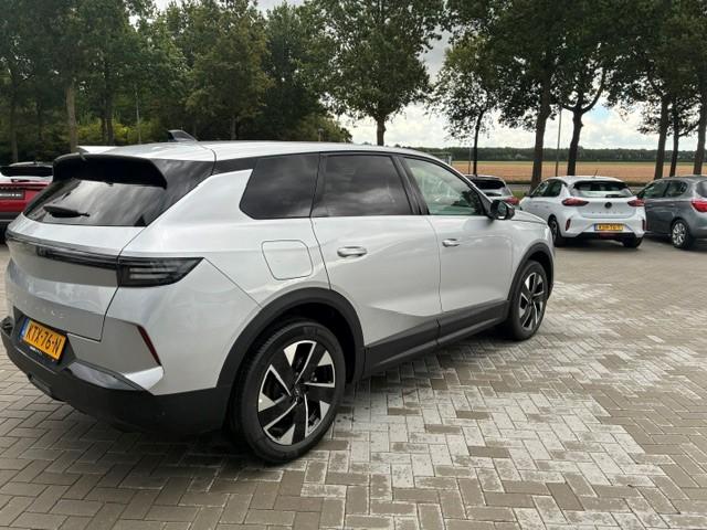 Opel Grandland Opel Grandland 1.2 Turbo Hybrid Edition | Schuif- Panorama dak | AGR Stoelen | HUD | Electrische Achterklep | Premium Soundsystem | Winterpakket |