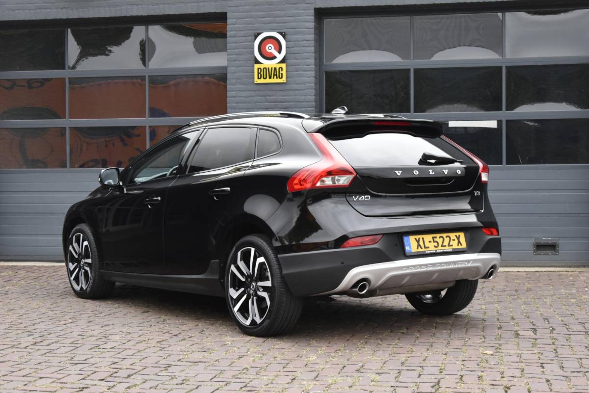 Volvo V40 Volvo V40 Cross Country 1.5 T3 Polar+ Luxury