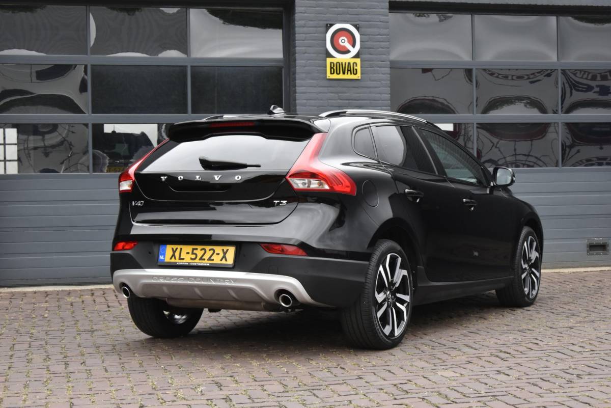Volvo V40 Volvo V40 Cross Country 1.5 T3 Polar+ Luxury