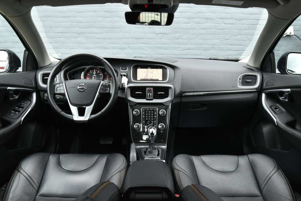 Volvo V40 Volvo V40 Cross Country 1.5 T3 Polar+ Luxury