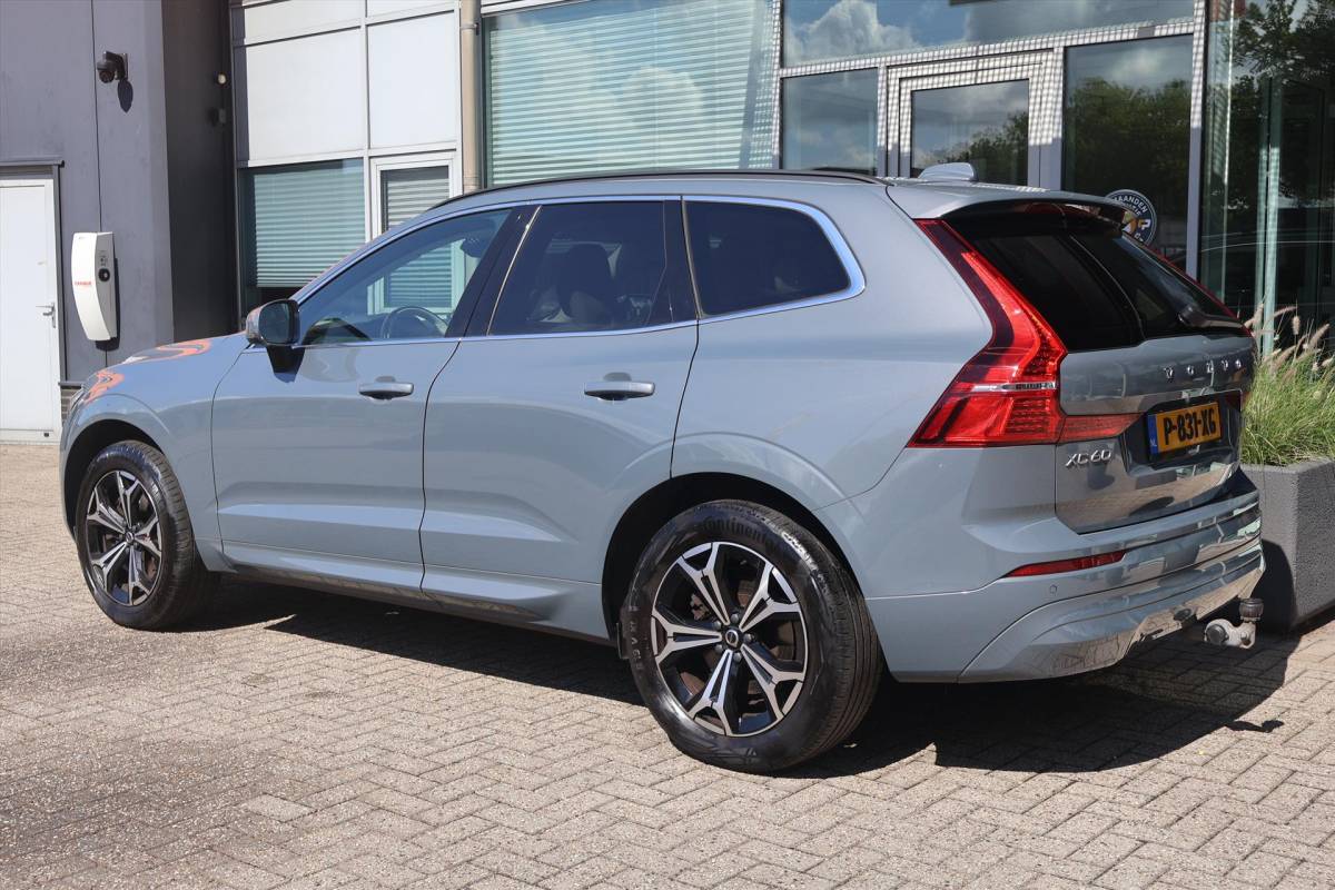 Volvo XC60 Volvo XC60 Inscription B5 250pk Geartronic Mild Hybrid I Trekhaak I Navi I Stoel/Stuurverwarming I 2300 KG trekgewicht!