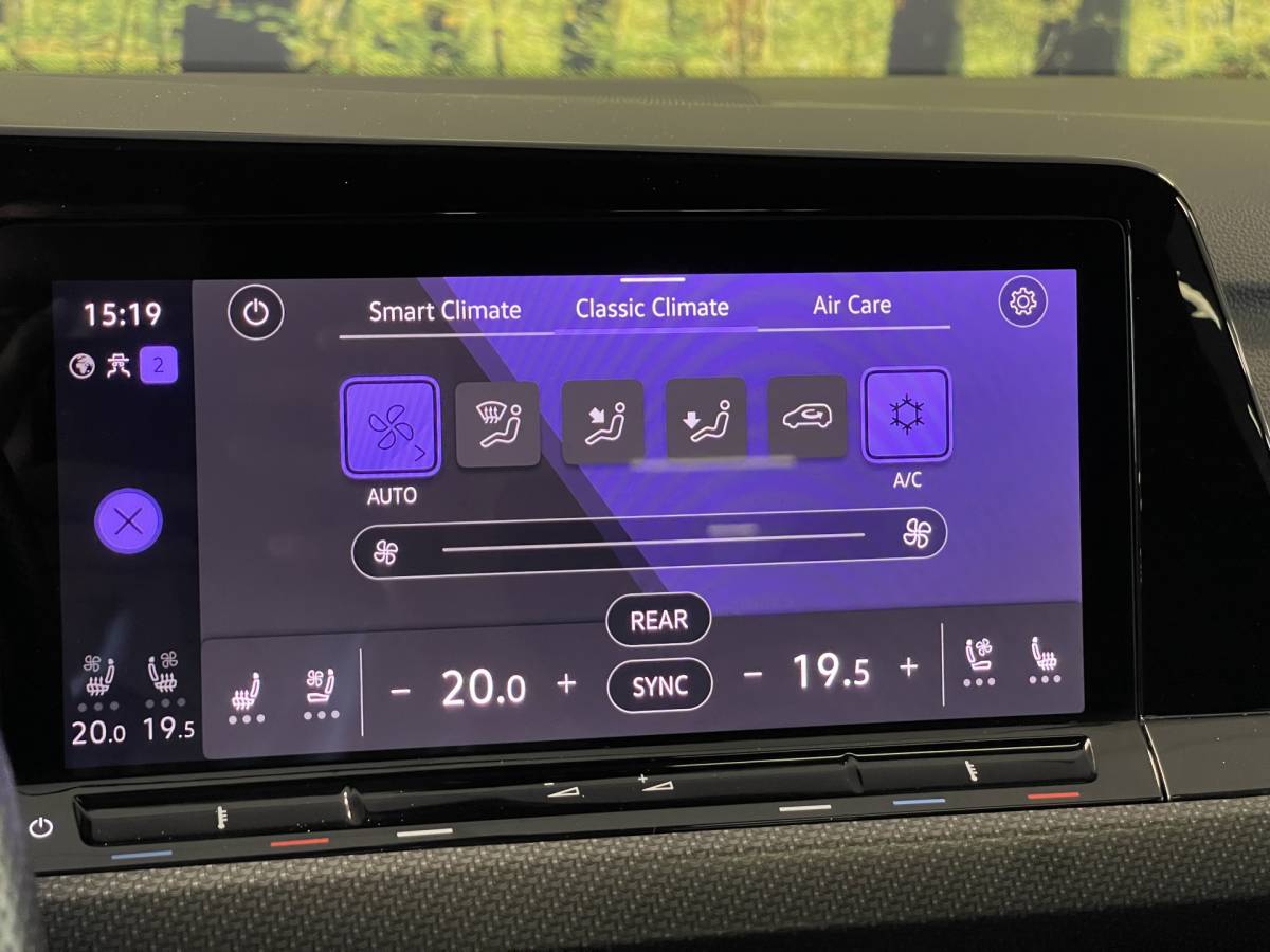 Volkswagen Golf Volkswagen Golf 2.0 TSI R 4Motion | Panoramadak | Harman Kardon | Apple Carplay | Keyless | Sfeerverlichting | Leder |
