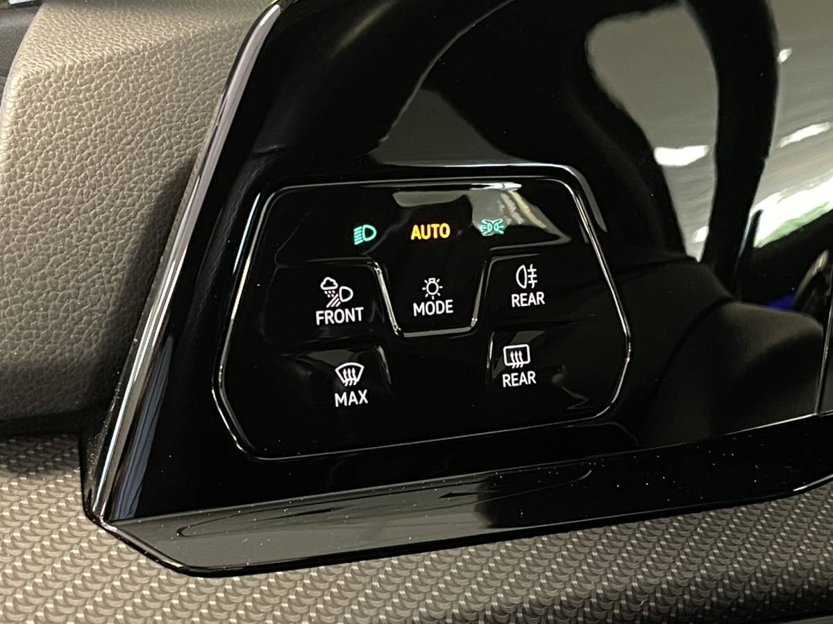 Volkswagen Golf Volkswagen Golf 2.0 TSI R 4Motion | Panoramadak | Harman Kardon | Apple Carplay | Keyless | Sfeerverlichting | Leder |
