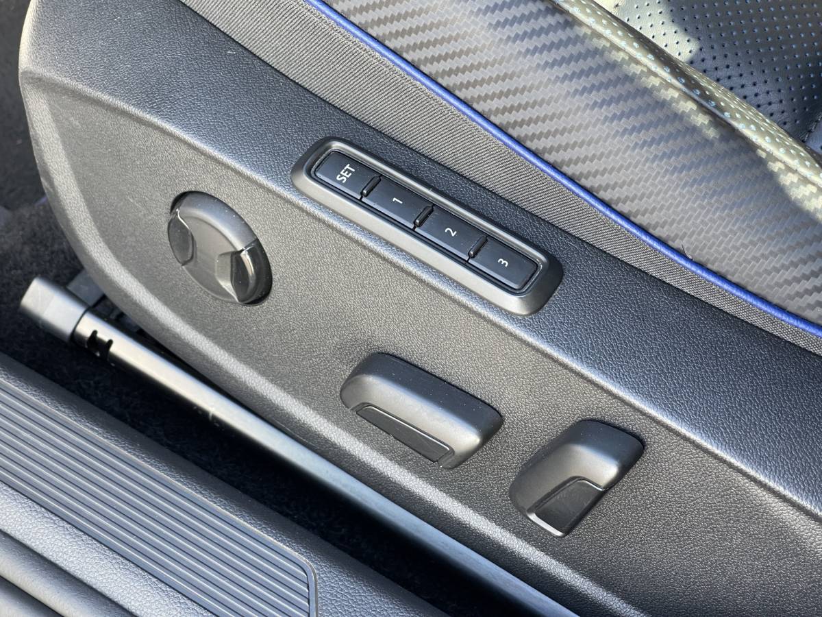 Volkswagen Golf Volkswagen Golf 2.0 TSI R 4Motion | Panoramadak | Harman Kardon | Apple Carplay | Keyless | Sfeerverlichting | Leder |
