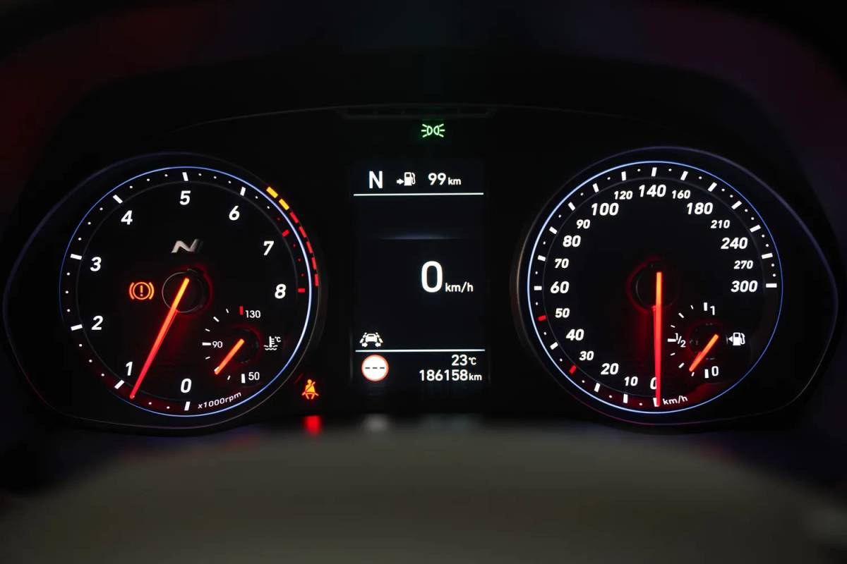 Hyundai i30 Hyundai i30 Fastback 2.0 T-GDI N2 275pk [ Schuifdak Camera Half Leder Led ]