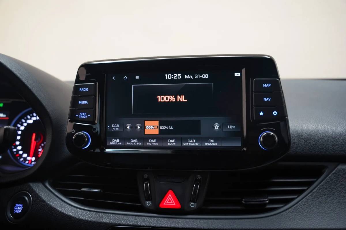 Hyundai i30 Hyundai i30 Fastback 2.0 T-GDI N2 275pk [ Schuifdak Camera Half Leder Led ]