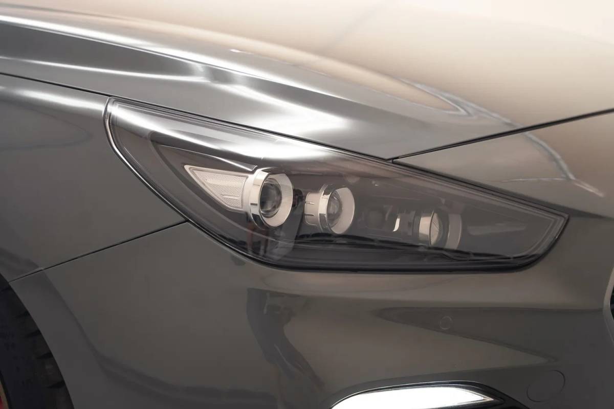 Hyundai i30 Hyundai i30 Fastback 2.0 T-GDI N2 275pk [ Schuifdak Camera Half Leder Led ]