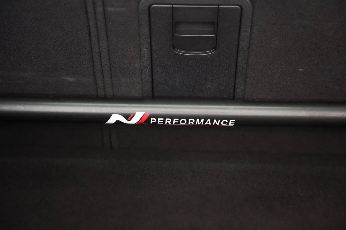 Hyundai i30 Hyundai i30 Fastback 2.0 T-GDI N2 275pk [ Schuifdak Camera Half Leder Led ]