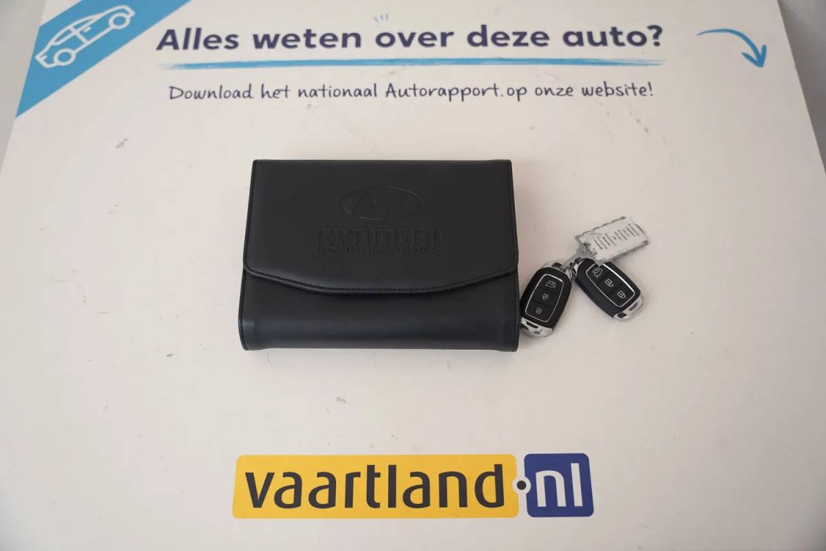 Hyundai i30 Hyundai i30 Fastback 2.0 T-GDI N2 275pk [ Schuifdak Camera Half Leder Led ]