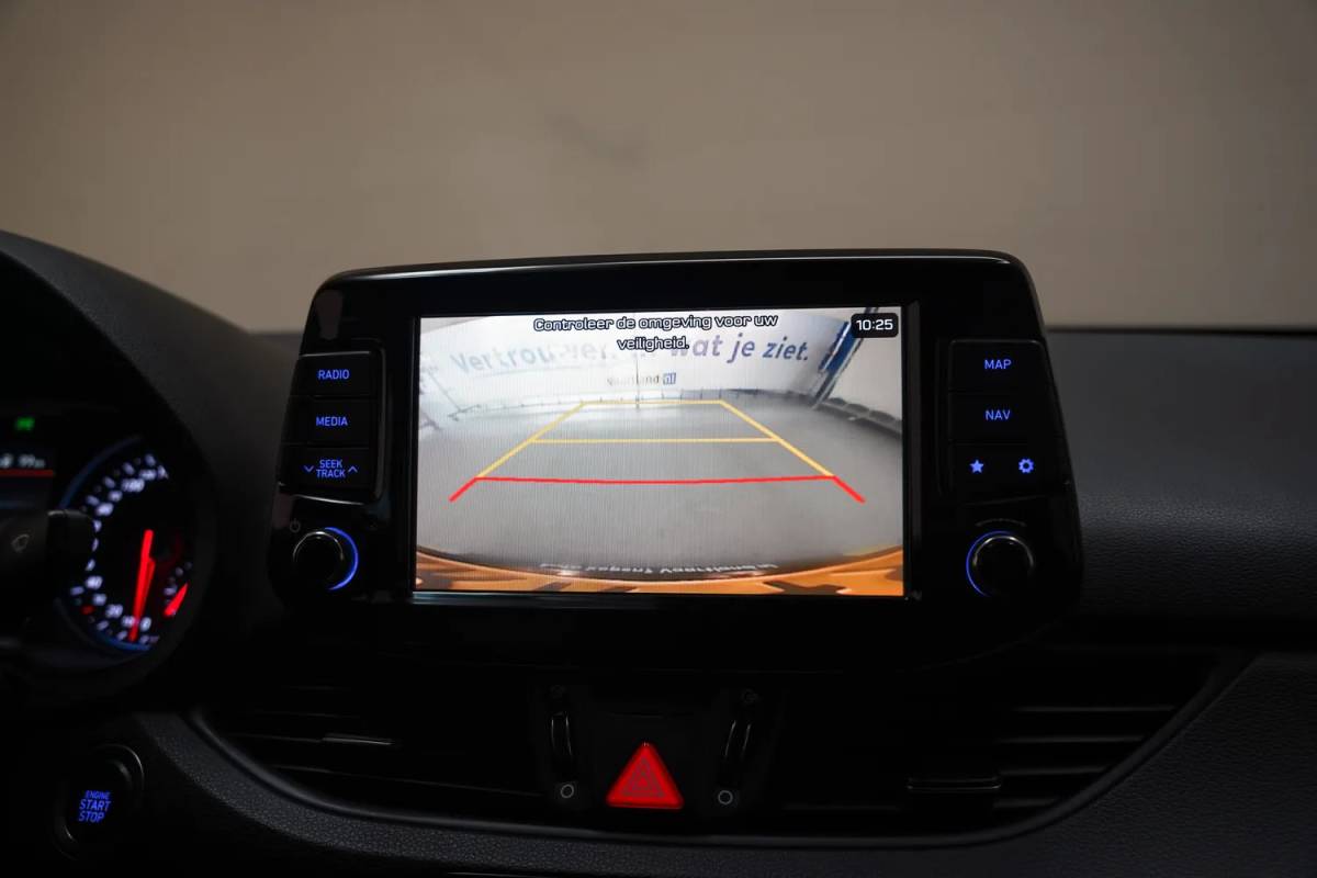 Hyundai i30 Hyundai i30 Fastback 2.0 T-GDI N2 275pk [ Schuifdak Camera Half Leder Led ]