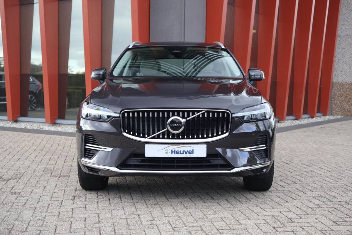Volvo XC60 Volvo XC60 T6 Recharge AWD Inscription | Stoelverwarming | Trekhaak | Parkeercamera | Leder | Panoramadak | Keyless
