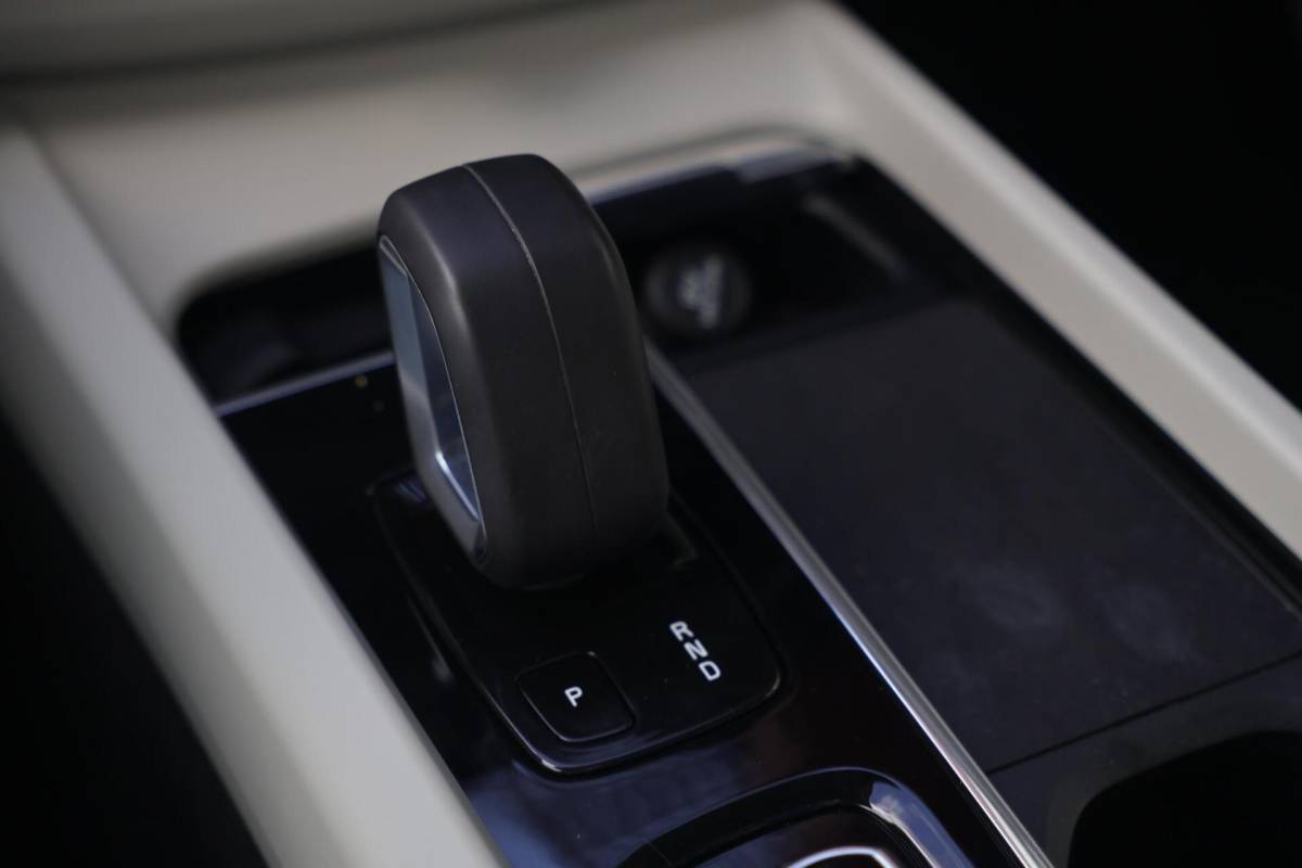 Volvo XC60 Volvo XC60 T6 Recharge AWD Inscription | Stoelverwarming | Trekhaak | Parkeercamera | Leder | Panoramadak | Keyless